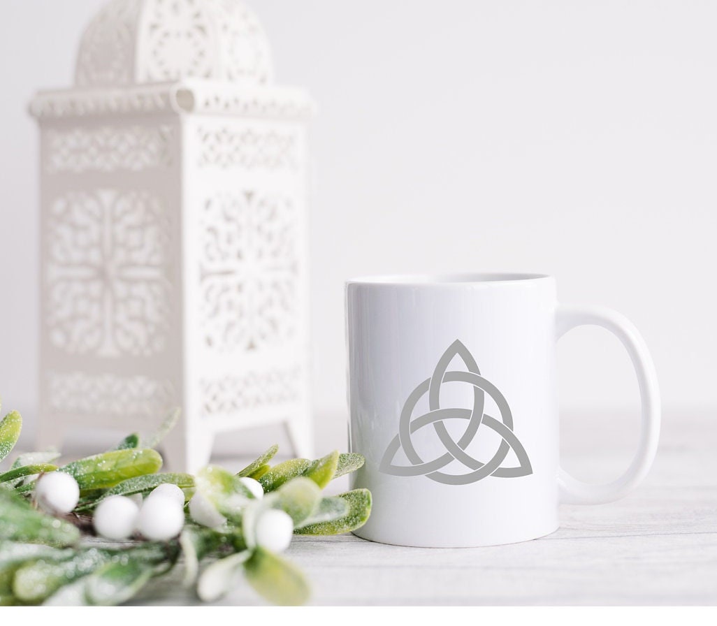 Triquetra Vinyl Decal: Celtic Wiccan Symbol for Car, Laptop